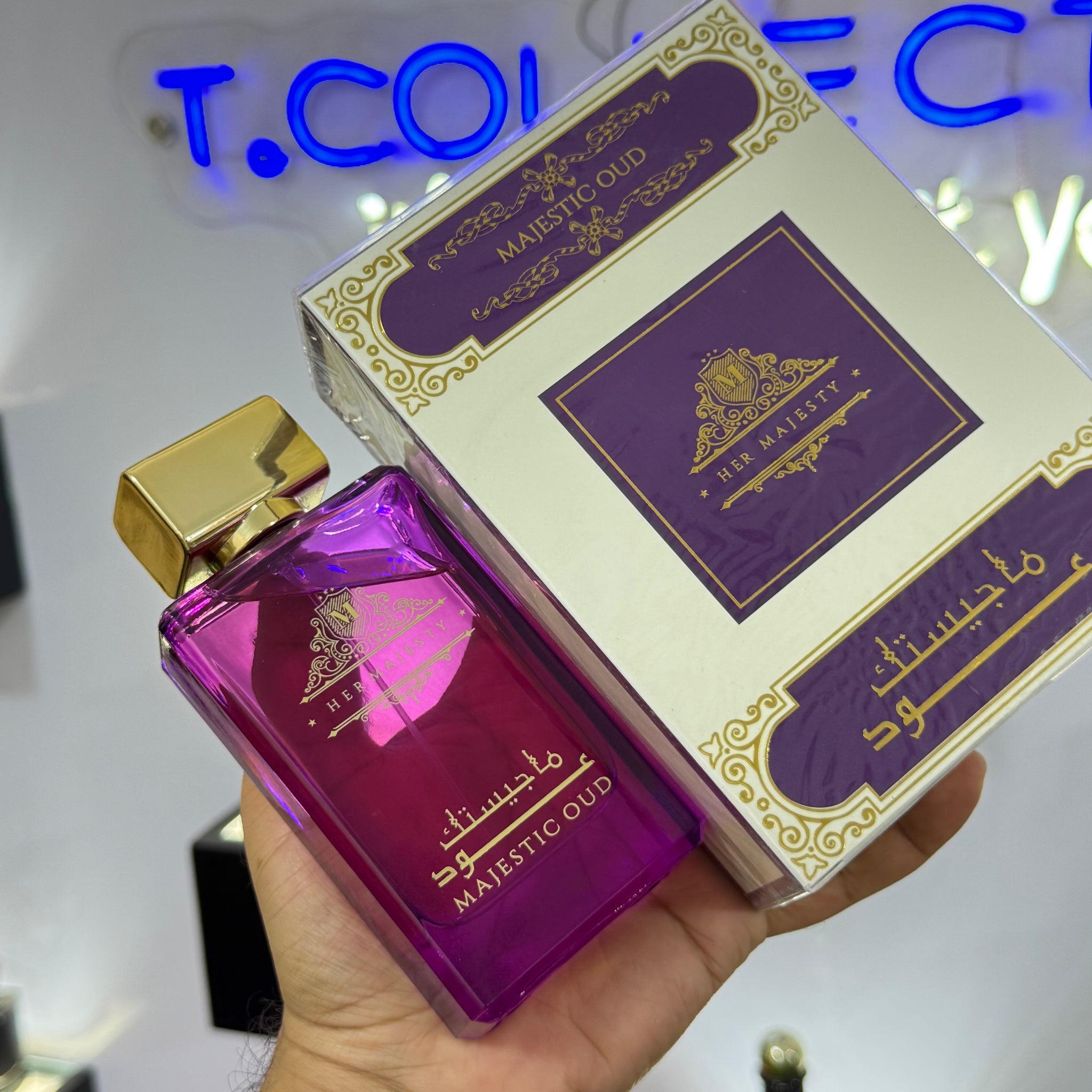 Majestic Oud His Majesty By Fragrance World 100ml 3.4 FL OZ Eau De Parfum
One spray gift (allow to open)
